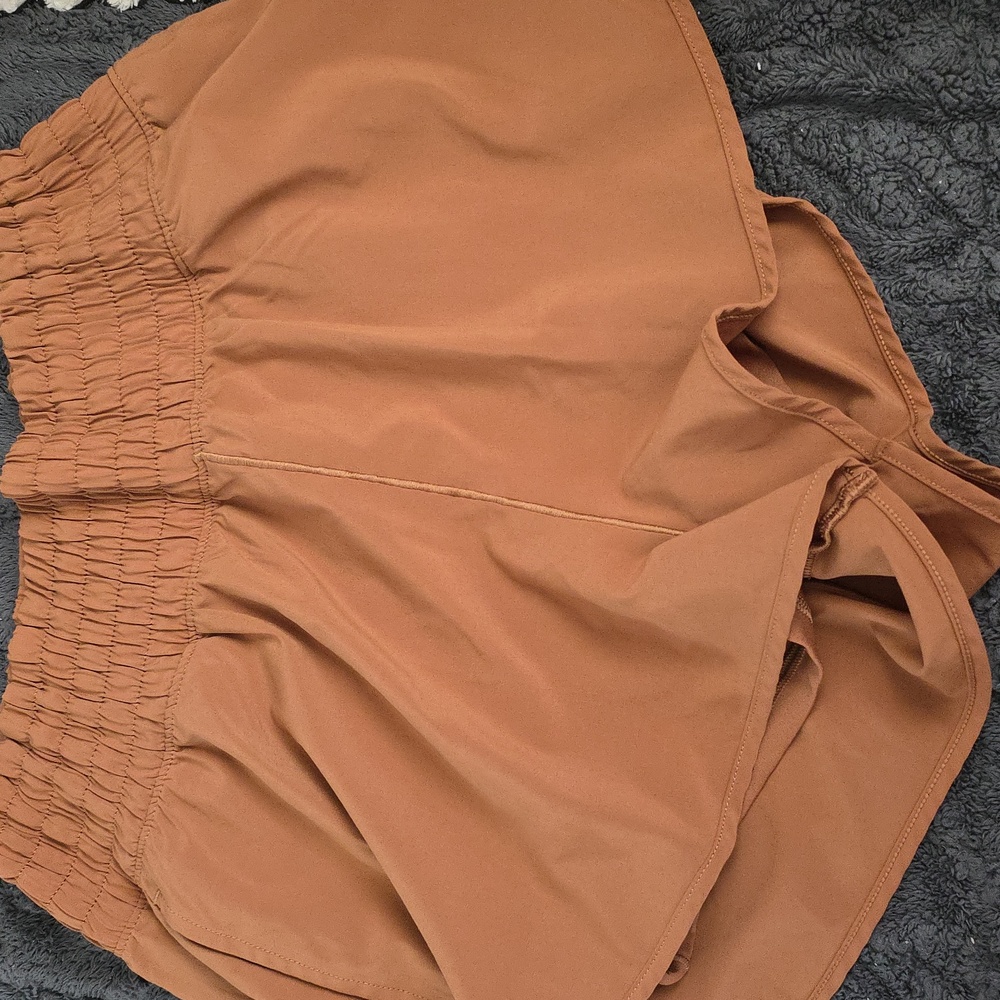 OFFLINE by Aerie Camel Colored Sports Shorts Womens Medium. (Christina #2)
